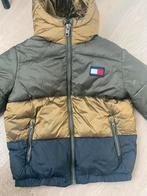 Winterjas van Tommy Hilfiger in hele stoere kleur mt116/122, Ophalen of Verzenden, Jas, Zo goed als nieuw