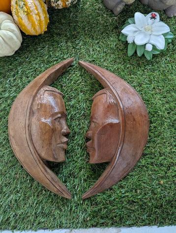 Houten wanddecoratie beschikbaar voor biedingen