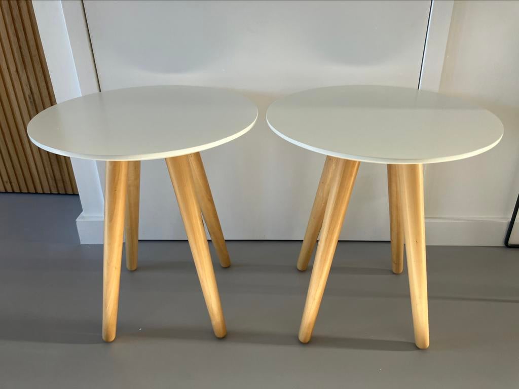 Bee Bijzettafel Zuiver, 1x, Huis en Inrichting, Tafels | Bijzettafels, Minder dan 55 cm, Rond, Scandinavisch, Zo goed als nieuw