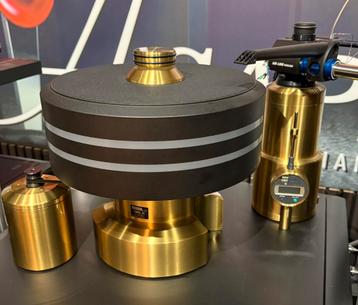 KUZMA XL Reference DC mit Air Line Tonarm beschikbaar voor biedingen