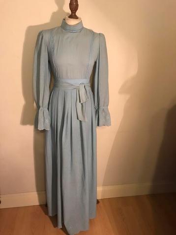 VINTAGE FRANSE MAXI JURK BLUE beschikbaar voor biedingen