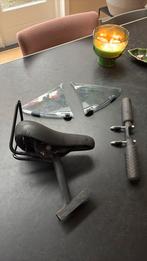 Azor zadeltje voetsteun en voetbeschermers. Complete set!, Fietsen en Brommers, Fietsonderdelen, Gebruikt, Algemeen, Ophalen of Verzenden