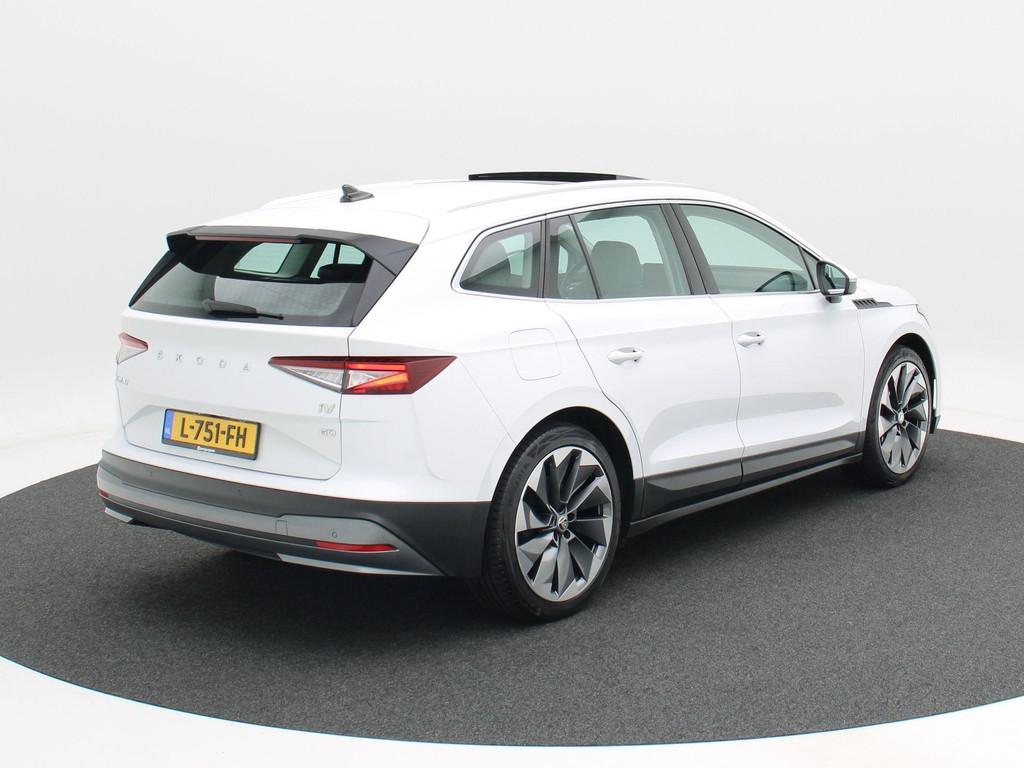 Skoda Enyaq iV 60 | Panoramadak | Adaptive Cruise | Stoelver, Auto's, Skoda, Automaat, 397 km, Gebruikt, 1865 kg