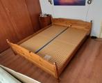 Eenvoudig houten ledikant 1,6m x 2m met vlakbodems, Ophalen, Gebruikt, Tweepersoons, 200 cm
