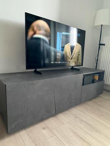 Televisiekast