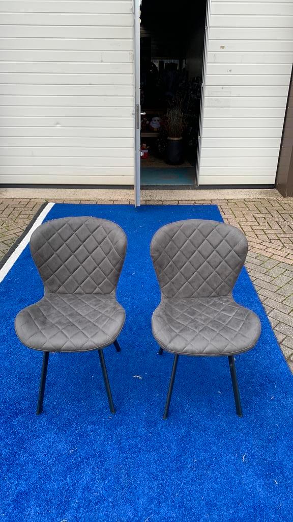 Eetkamer stoelen antraciet stof metalen poten 2 beschikbaar, Huis en Inrichting, Stoelen, Nieuw, Eén, Stof, Grijs, Ophalen