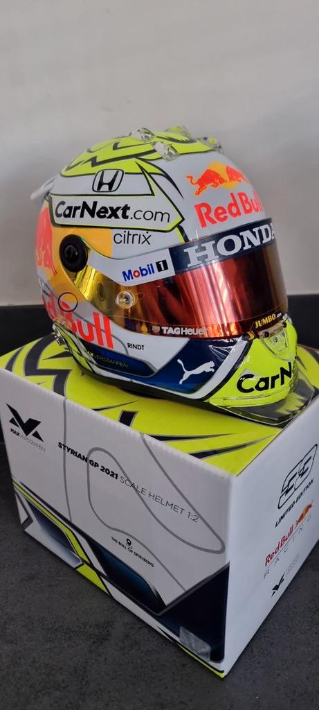 Diverse Max Verstappen helmen 1:2, Verzamelen, Automerken, Motoren en Formule 1, Zo goed als nieuw, Formule 1, Ophalen of Verzenden