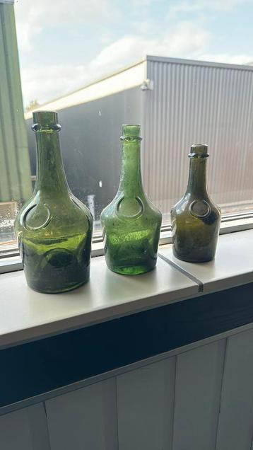 3 STUKS France BENEDICTINE Likeur Flessen. beschikbaar voor biedingen