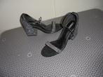 Zwarte damesschoenen met glitter Bershka maat 40, Zwart, Zo goed als nieuw, Sandalen of Muiltjes, Bershka
