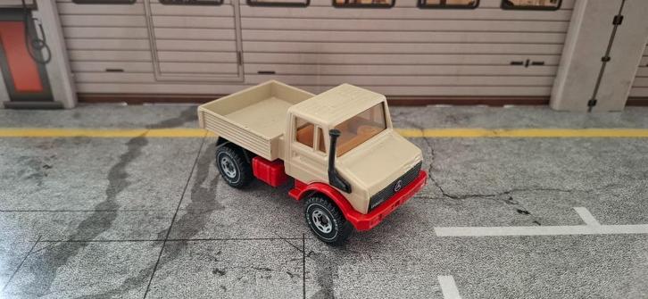 siku mercedes-benz unimog, Hobby en Vrije tijd, Modelauto's | 1:50, Zo goed als nieuw, Bus of Vrachtwagen, SIKU, Ophalen of Verzenden