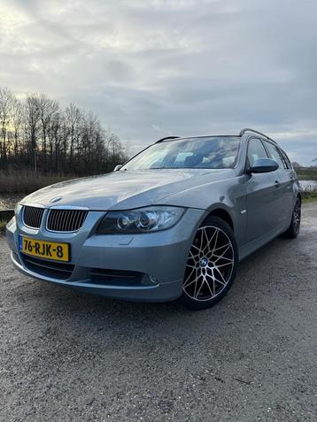 BMW 3-Serie 2.5 I 325 Touring AUT 2006 Grijs beschikbaar voor biedingen