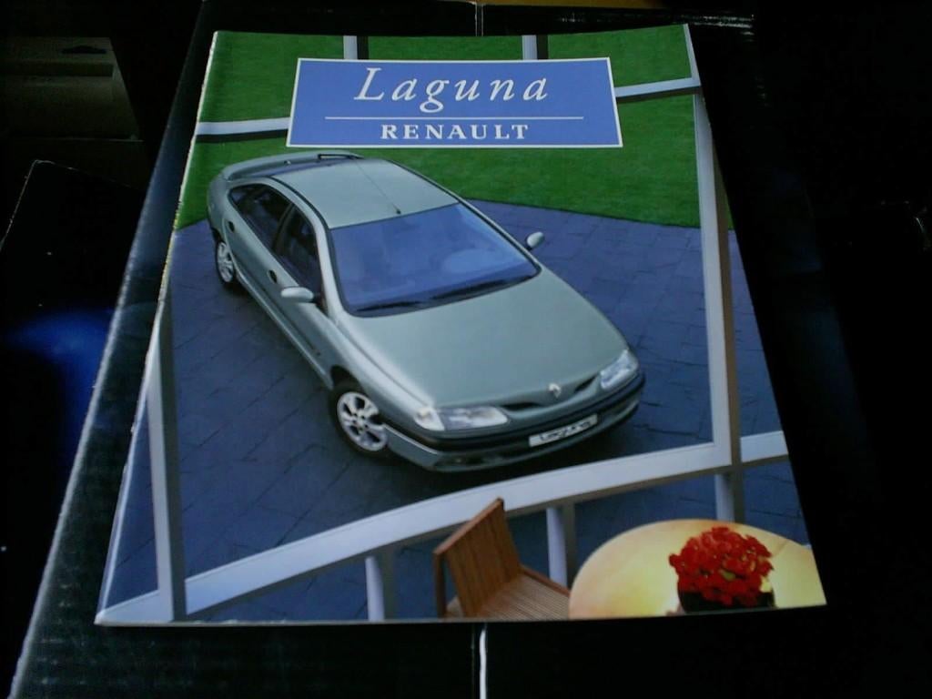 Renault Laguna [ 1 / 1997 ], Verzenden, Zo goed als nieuw, Renault