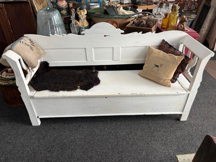 Witte klepbank Carlotte antiek en brocante, Antiek en Kunst, Antiek | Meubels | Stoelen en Banken, Ophalen