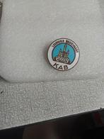 Geëmailleerd speldje van: LOURDES BEDEVAART " K.A.B."., Ophalen of Verzenden, Zo goed als nieuw