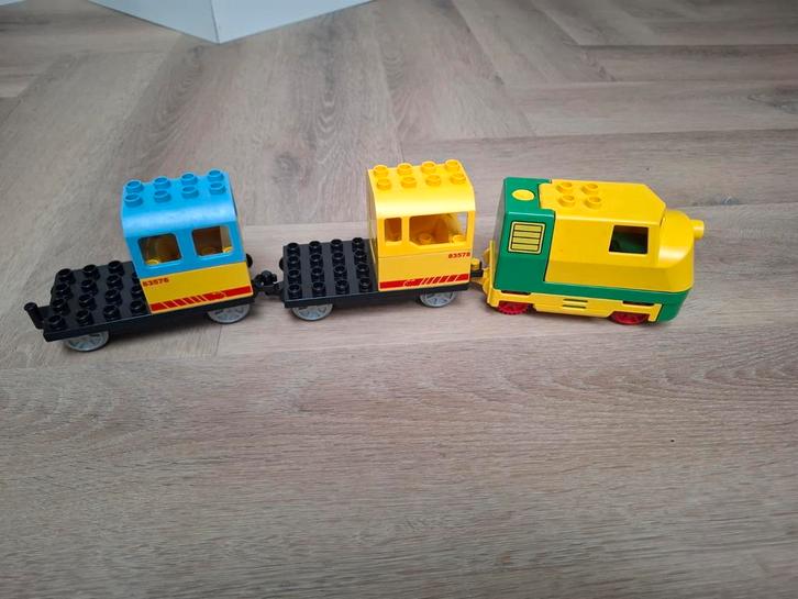 Lego Duplo Trein met Wagons en veel rails en toebehoren, Kinderen en Baby's, Speelgoed | Duplo en Lego, Gebruikt, Duplo, Complete set