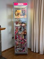 Vintage barbie vitrinekast inc.verzameling barbies, Ophalen, Gebruikt