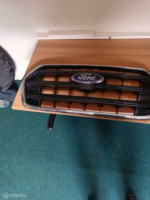 Grille Ford Transit  facelift, Auto-onderdelen, Carrosserie en Plaatwerk, Gebruikt, Ophalen of Verzenden
