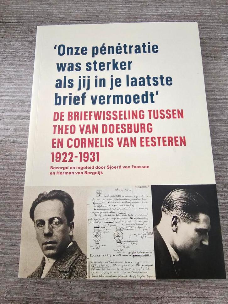 Brieven Theo van Doesburg & Cornelis van Eesteren, Boeken, Overige Boeken, Gelezen, Ophalen of Verzenden