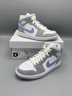 Jordan 1 mid wolf grey grijs blauw 38, Kleding | Dames, Schoenen, Ophalen of Verzenden, Jordan, Grijs, Sneakers of Gympen