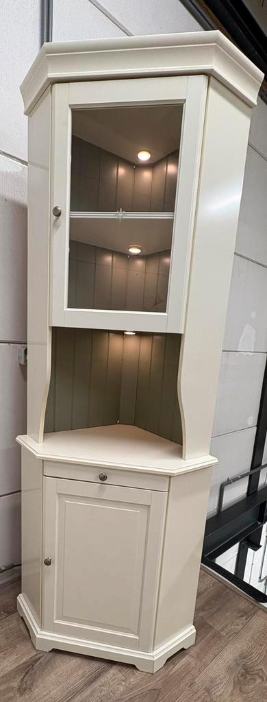 Witte hoekkast met verlichting, Huis en Inrichting, Kasten | Buffetkasten, Gebruikt, 150 tot 200 cm, Minder dan 50 cm, 25 tot 50 cm