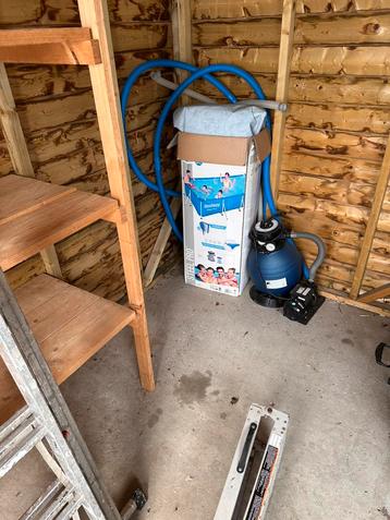 Bestway zwembad 4 x 2,11 m beschikbaar voor biedingen