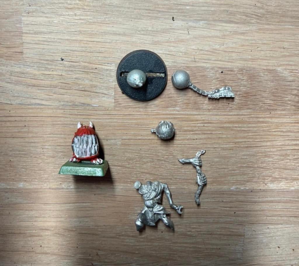 Warhammer metal Squiq & fanatic + bits, Hobby en Vrije tijd, Wargaming, Ophalen of Verzenden, Zo goed als nieuw, Warhammer