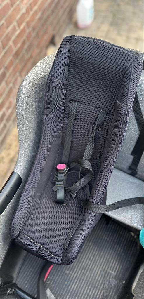 Melia babyschaal voor bakfiets, Fietsen en Brommers, Fietsaccessoires | Fietsstoeltjes, Ophalen of Verzenden, Gebruikt, 0 t/m 10 kg