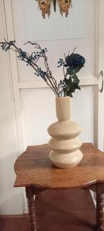 Nieuwe porseleinen vaas taupe - Stijlvolle woonaccessoire, Huis en Inrichting, Woonaccessoires | Vazen, Overige kleuren, Aardewerk of Porselein