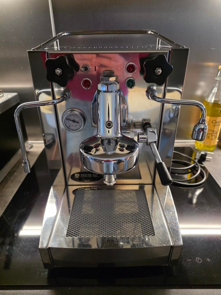 Isomac Millennium Espressomachine - Klassiek Design, Ophalen, Gebruikt, Espresso apparaat, Gemalen koffie