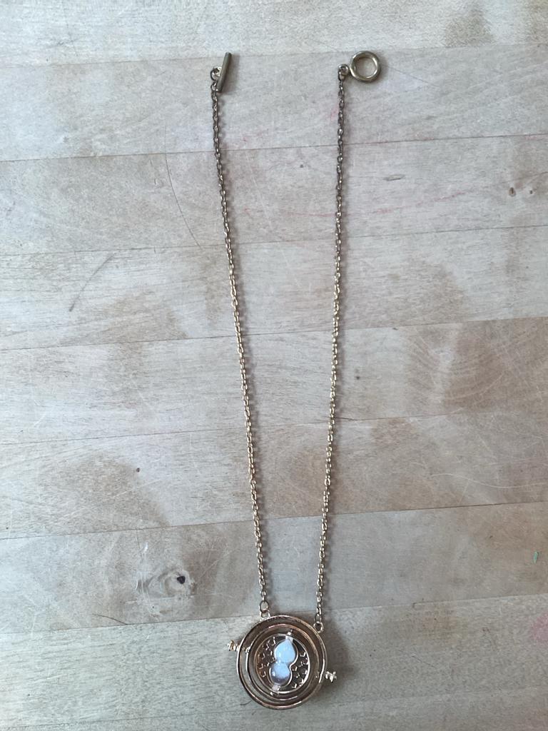De gouden tijdverdrijfer van Hermelien, Ophalen, Gebruikt, Goud, Overige materialen