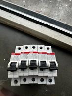 ABB S201M C25 Automatische Zekering, Ophalen of Verzenden, Zo goed als nieuw, Schakelaar