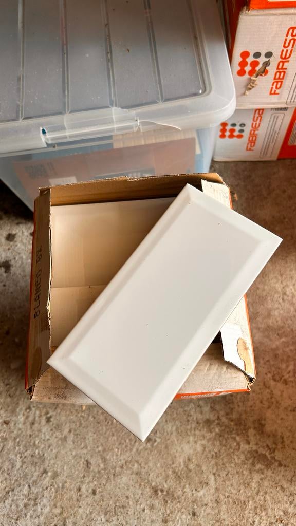 Fabresa witte metrotegels - 6 m², Ophalen, Nieuw, 20 tot 40 cm, Wandtegels