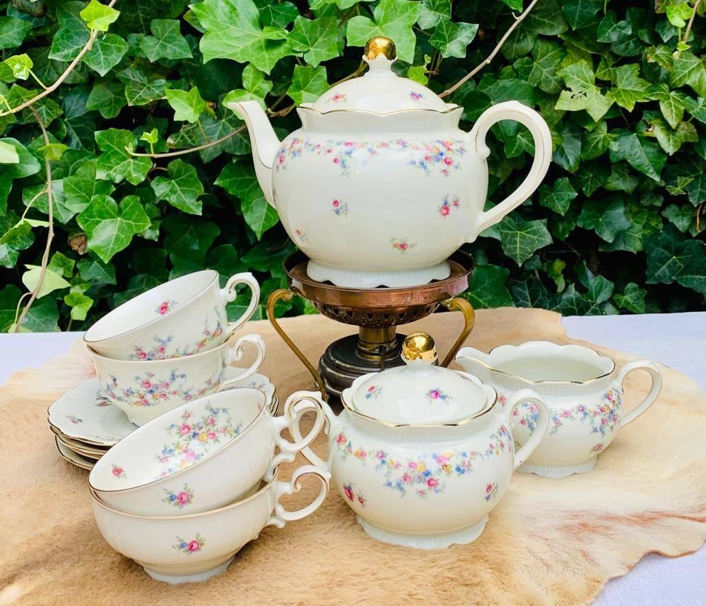 Theeservies Bavaria met bloemetjes / roze roosjes guirlande, Ophalen of Verzenden