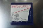 Verkering vond je te duur 40 jaar jeugdcultuur in Apeldoorn, Boeken, Ophalen of Verzenden, 20e eeuw of later, Gelezen