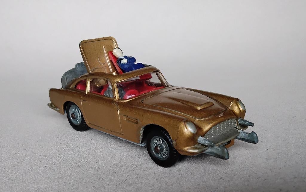 Vintage Corgi James Bond film Aston Martin DB5 261 007, Ophalen of Verzenden, Gebruikt, Auto, Corgi