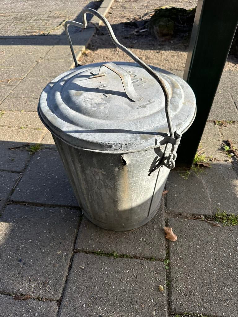 Unieke Zinken Afvalemmer uit 1938 - Goede Staat, Ophalen, Gebruikt, Zink, Met deksel