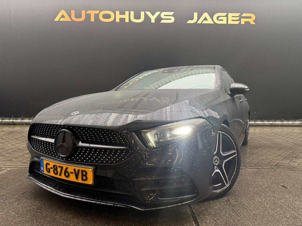 Mercedes-Benz A-klasse 250 Premium Plus Panorama Sfeer, Auto's, Mercedes-Benz, 15 km/l, Gebruikt, 4 cilinders, Zwart