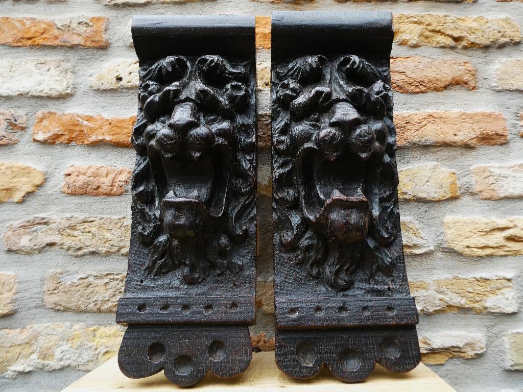 2 Grote antieke houtgesneden leeuwenkop ornamenten consoles, Overige onderwerpen, Houtsnijwerk, Ophalen of Verzenden, Handgemaakt