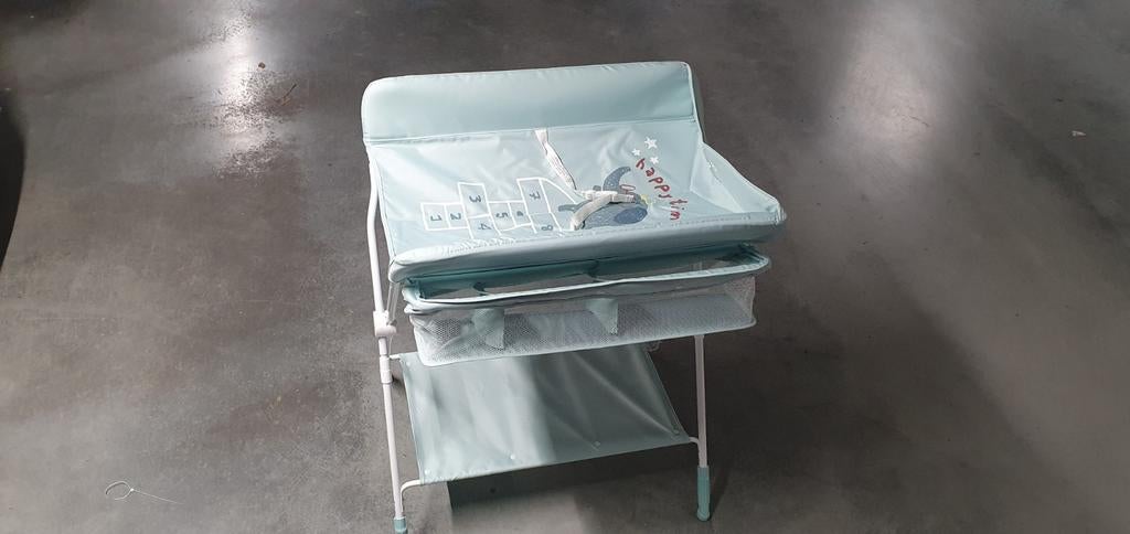 Aankleedtafel baby, met veelopbergruimte - nieuw, Kinderen en Baby's, Badjes en Verzorging, Overige merken, Aankleedkussen, Nieuw