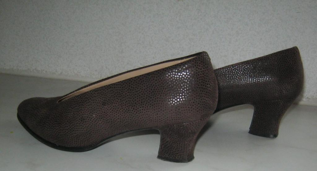 Pumps repro slangenleer mt 38, hak 4 cm., Kleding | Dames, Schoenen, Bruin, Ophalen of Verzenden, Zo goed als nieuw, Schoenen met hoge hakken