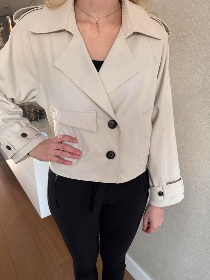 Schitterend Gestuz jasje, Kleding | Dames, Jassen | Zomer, Zo goed als nieuw, Maat 38/40 (M), Overige kleuren, Ophalen of Verzenden