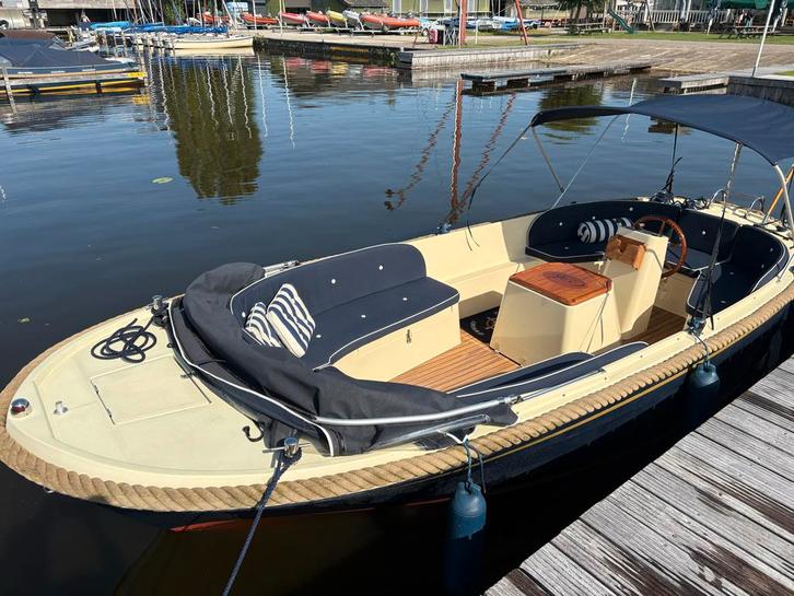 Zeer nette Antaris 570 Sloep, Watersport en Boten, Sloepen, Zo goed als nieuw, 10 tot 30 pk, 3 tot 6 meter, Buitenboordmotor, Benzine
