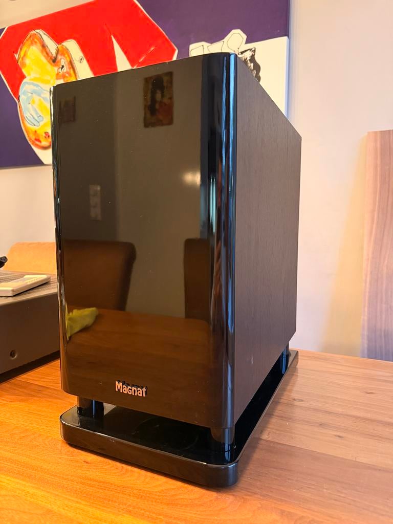 Magnat Omega Sub 20 A Subwoofer - Krachtige Bass, Ophalen, Gebruikt, Subwoofer, Magnat