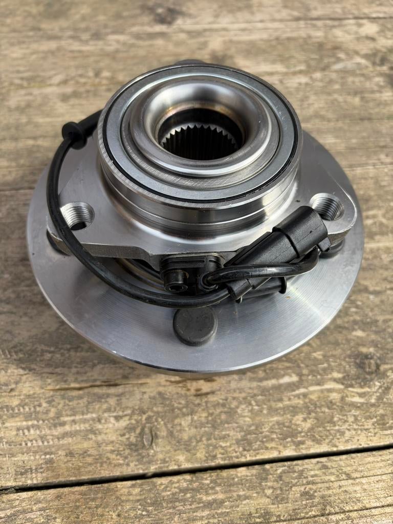 Voorste Wiellager met sensor dodge ram 150€ + btw, Auto-onderdelen, Remmen en Aandrijving, Ophalen, Nieuw, Dodge