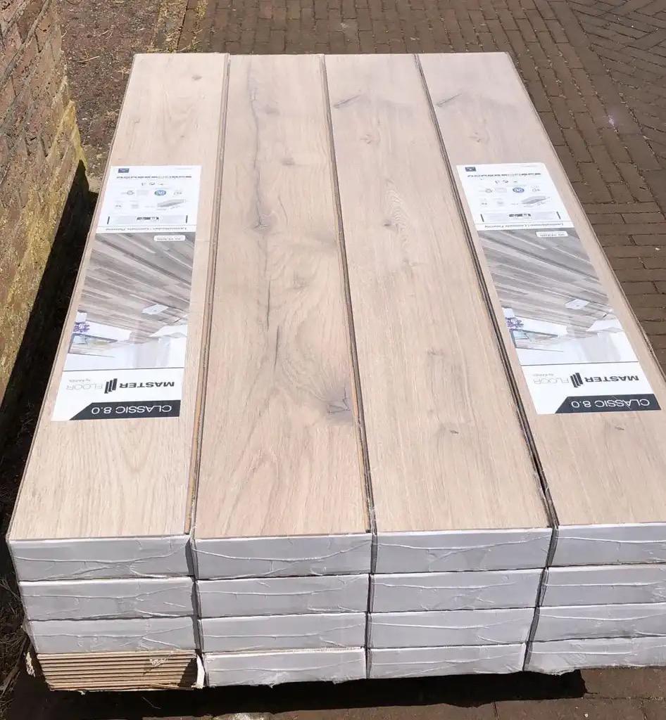 260 (vierkante meter) Laminaat TE KOOP, Ophalen, Overige kleuren, Japandi stijl Laminaat, Zo goed als nieuw