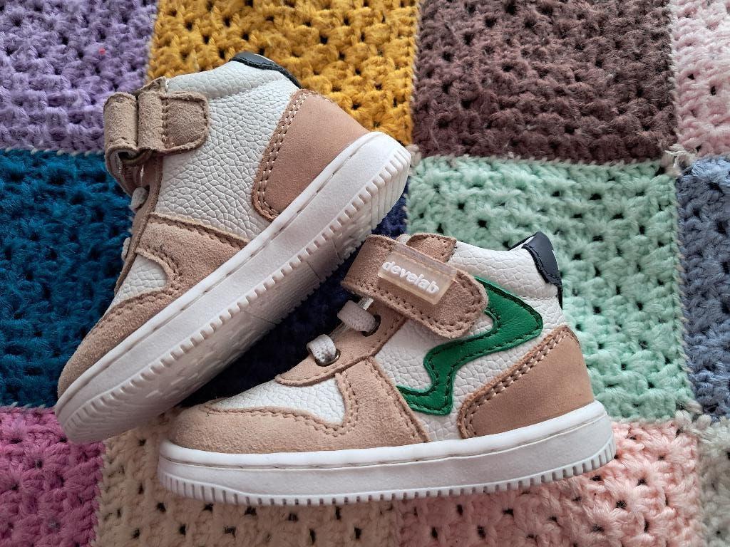 MEGA Partij Nieuwe Red Rag/Develab Kinderschoenen, 185 Paar, Ophalen, Nieuw