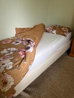 Comfortabel bed met ingebouwde massage, Ophalen, Overige materialen, Gebruikt, 90 cm