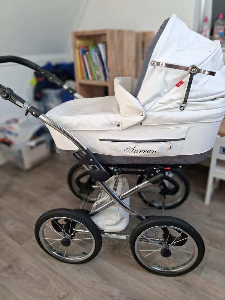 Witte kinderwagen met reiswieg, Ophalen, Gebruikt, Overige merken, Verstelbare duwstang