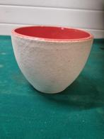 bloempot roze binnenkant creme, Ophalen of Verzenden, 'T Olde Gre-j, Info@toldegrej.nl, Endepoelstraat 20f Didam