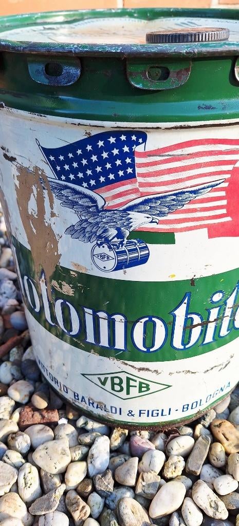 Metalen oliedrum of blik van het merk Motomobiloil., Verzamelen, Blikken, Ophalen of Verzenden, Gebruikt, Overige, Overige merken